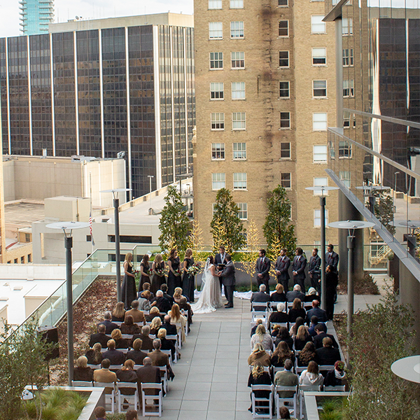 How to Pick a Wedding Venue